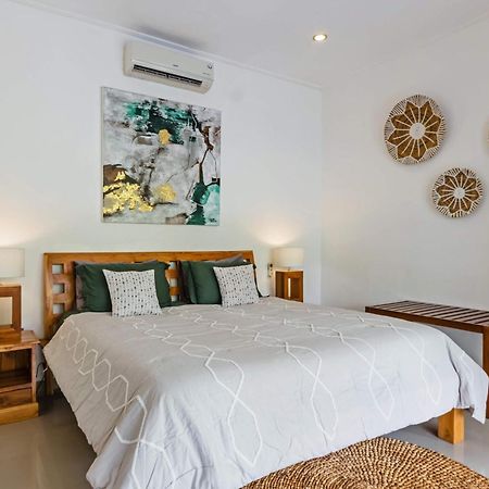 Adorable 1Br Villas In The Herat Of Seminyak Экстерьер фото