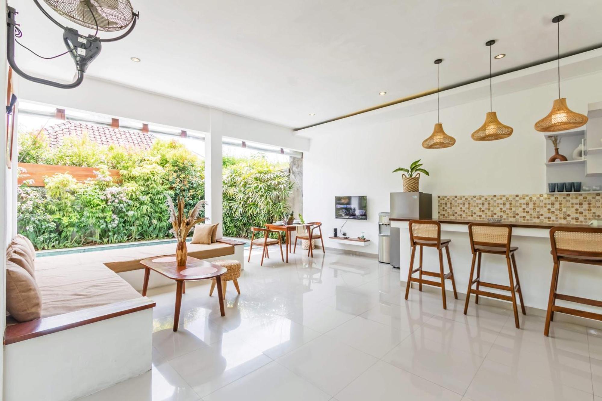 Adorable 1Br Villas In The Herat Of Seminyak Экстерьер фото