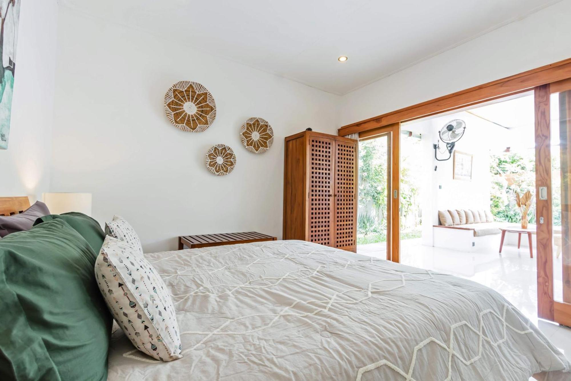 Adorable 1Br Villas In The Herat Of Seminyak Экстерьер фото