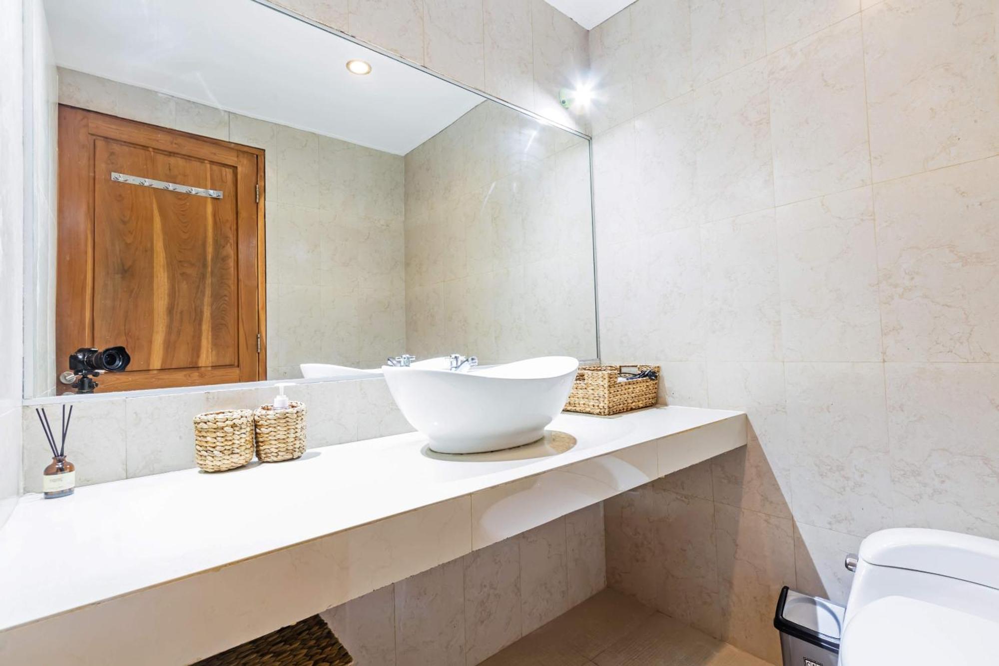 Adorable 1Br Villas In The Herat Of Seminyak Экстерьер фото