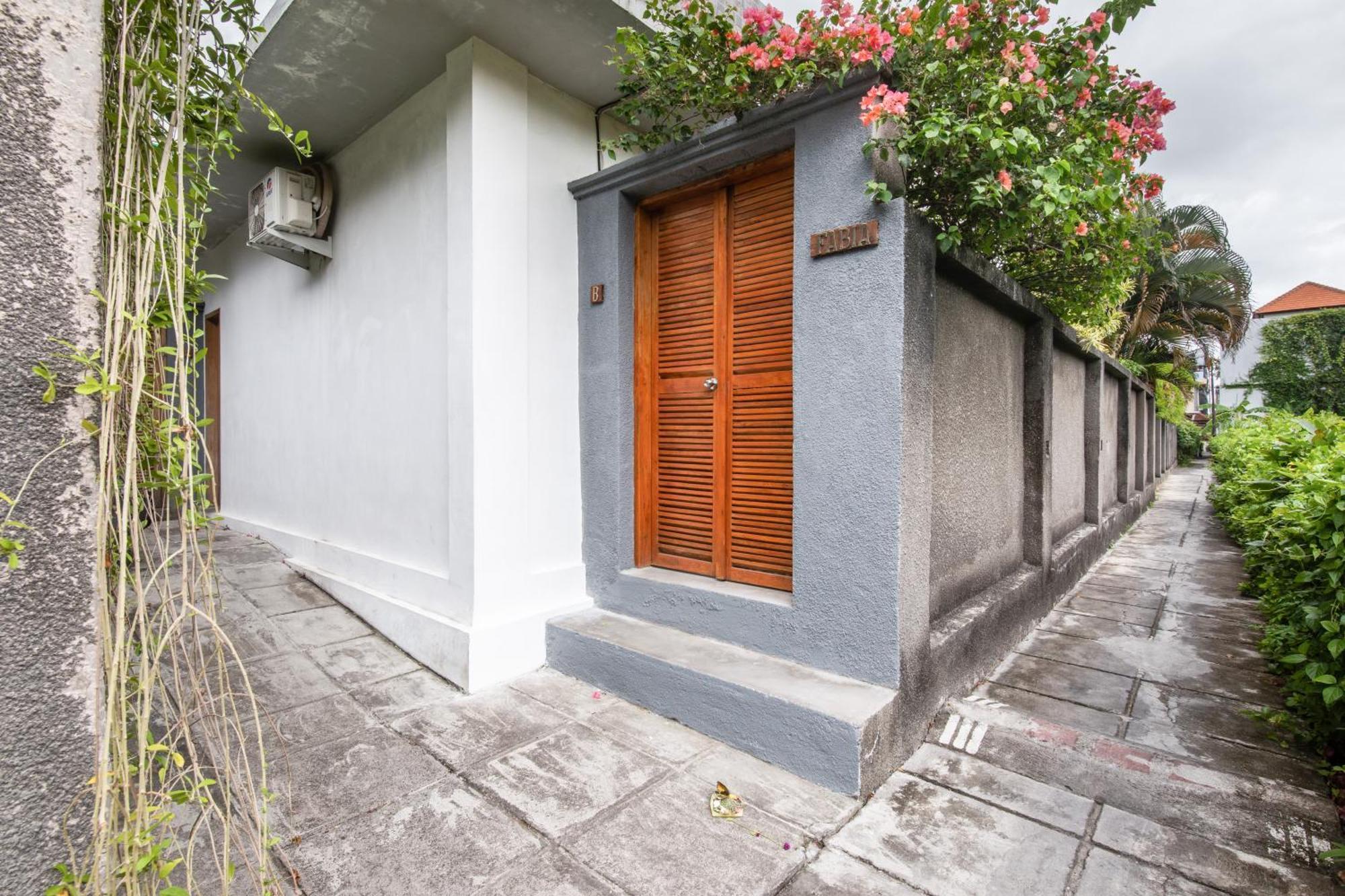 Adorable 1Br Villas In The Herat Of Seminyak Экстерьер фото