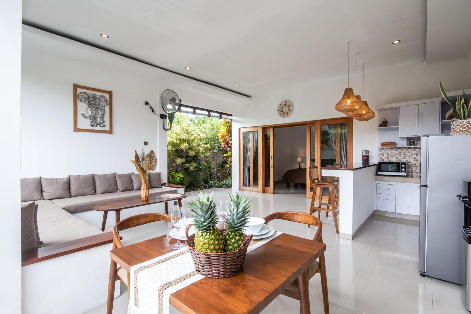 Adorable 1Br Villas In The Herat Of Seminyak Экстерьер фото